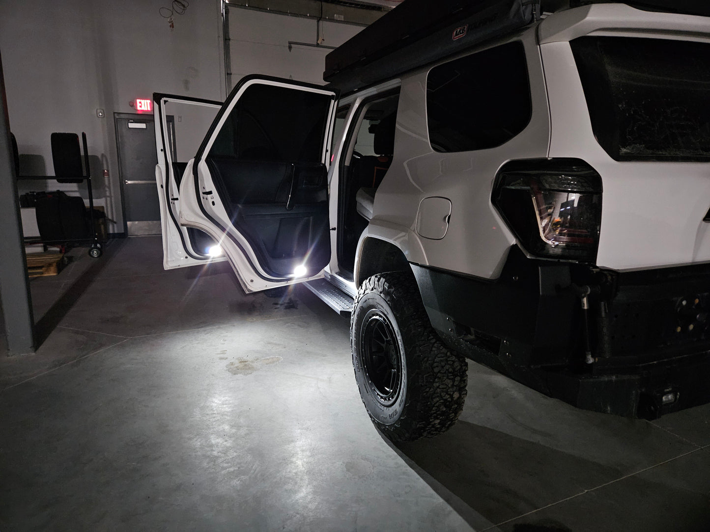 CX Mods 4Runner Courtesy / Door Lights – LED Bulb Upgrade