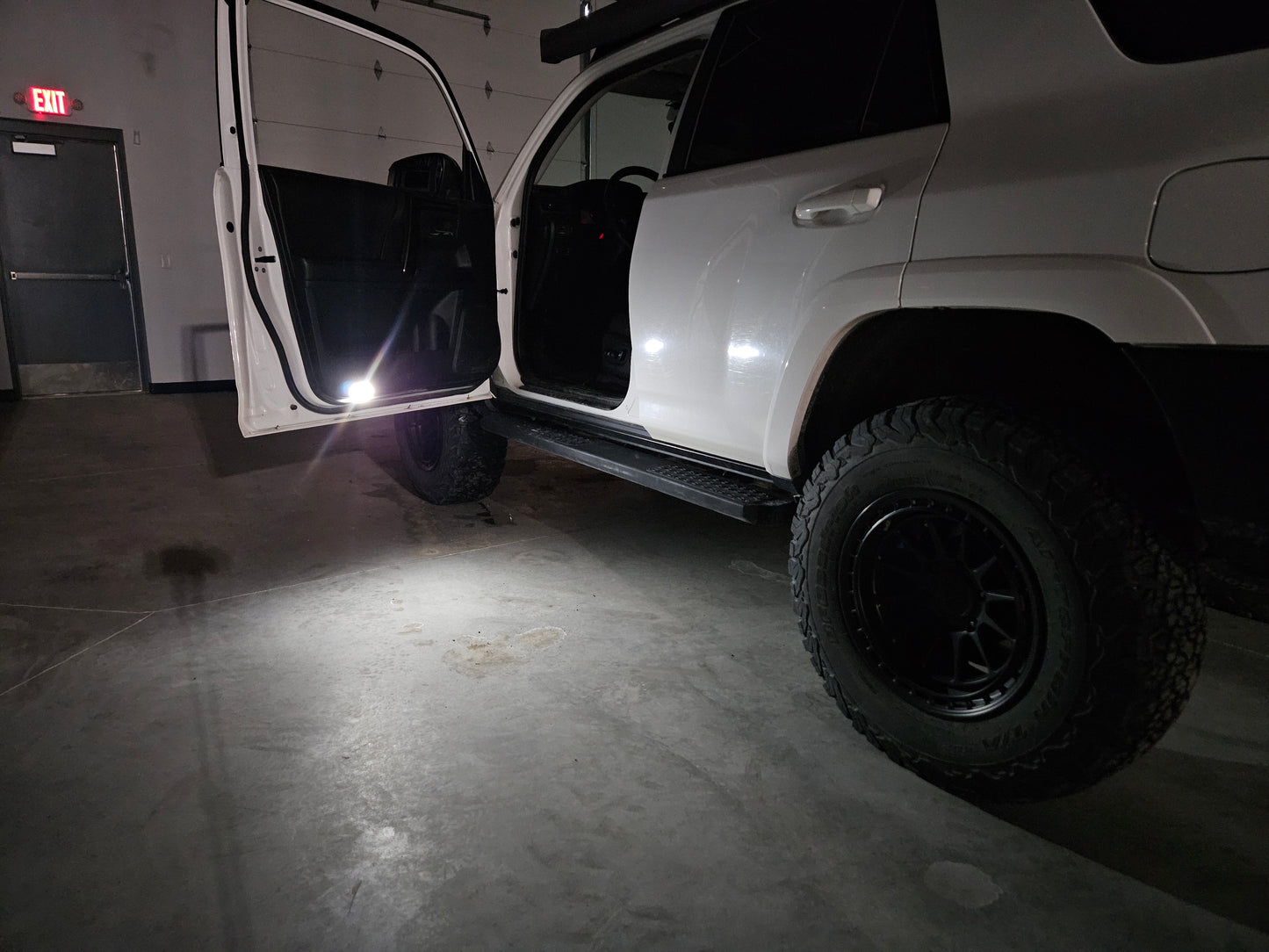 CX Mods 4Runner Courtesy / Door Lights – LED Bulb Upgrade