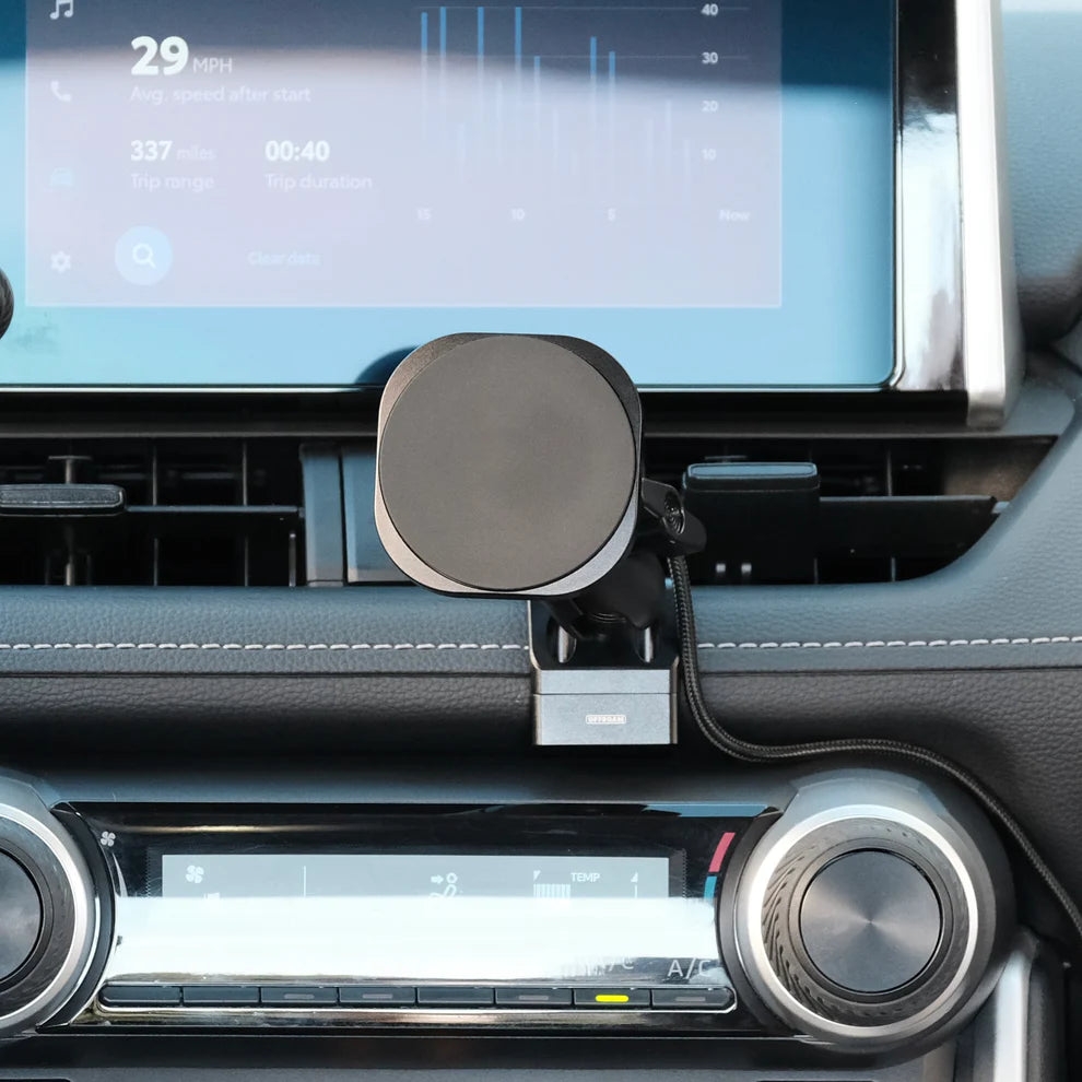 Offroam  Toyota RAV4 2019-2025 MagSafe-compatible Phone Mount Qi2 Charging