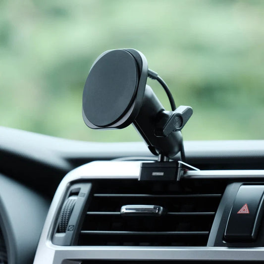 Offroam Toyota 4Runner 2010-2024 MagSafe-compatible Phone Mount Qi2 Charging